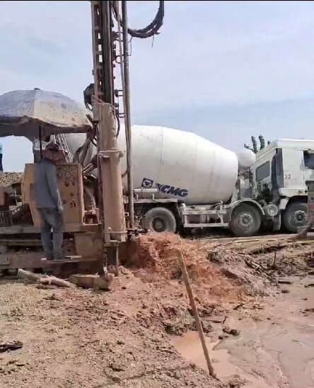 和县岩石井施工